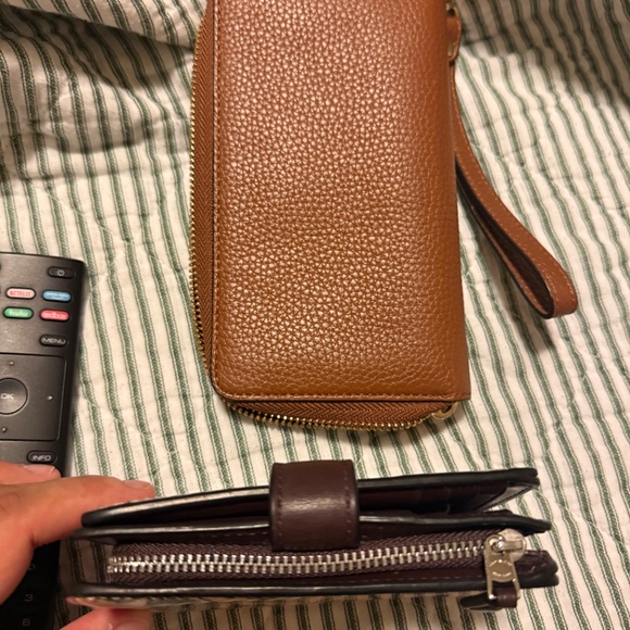Coach and Michael Kors Wallet Bundle euc - Picture 5 of 5